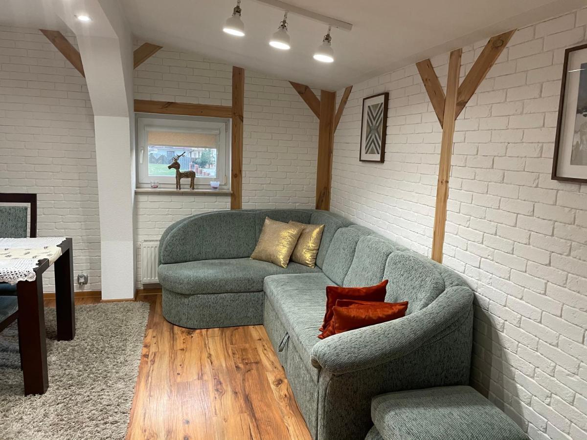 Apartament Przy Ulicy Zaruskiego Blisko Plazy Ustka Esterno foto