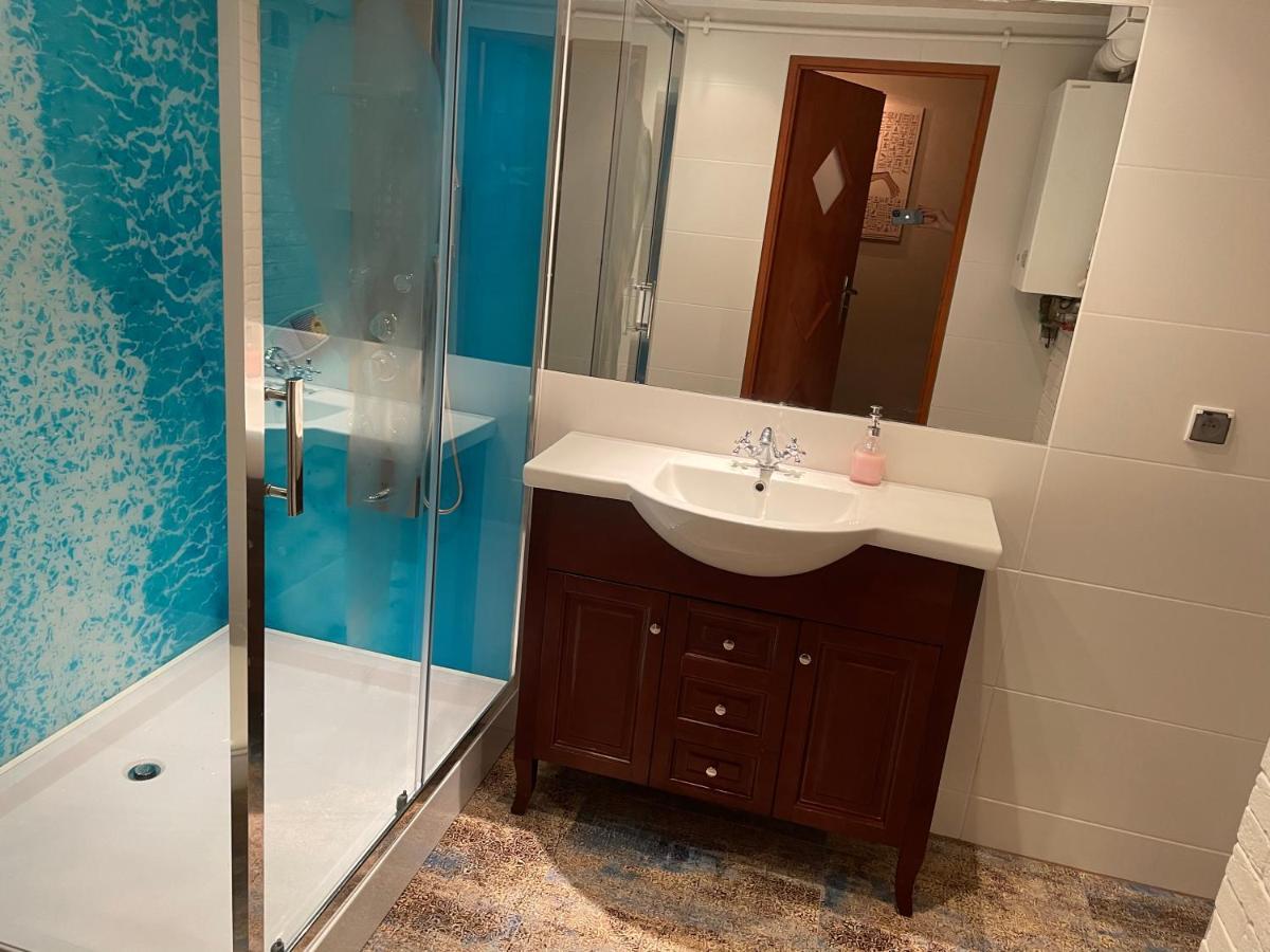 Apartament Przy Ulicy Zaruskiego Blisko Plazy Ustka Esterno foto