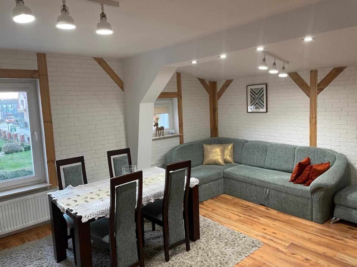 Apartament Przy Ulicy Zaruskiego Blisko Plazy Ustka Esterno foto